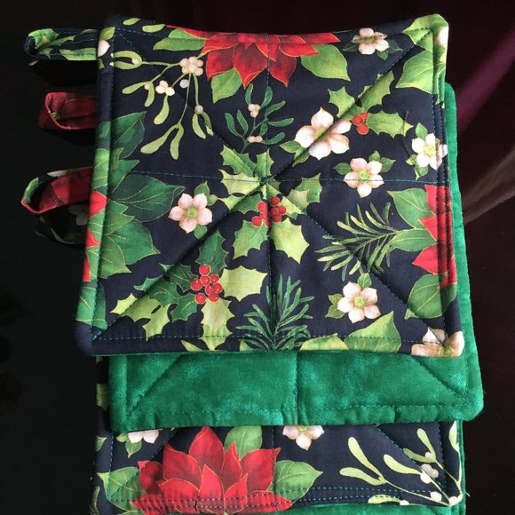 Potholders (Set of 2) Holiday Gifts and Stocking Stuffers - Picture 2 of 3